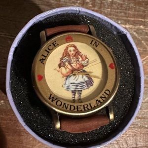 Rare Alice in Wonderland watch MacMillan vintage 90's NIB